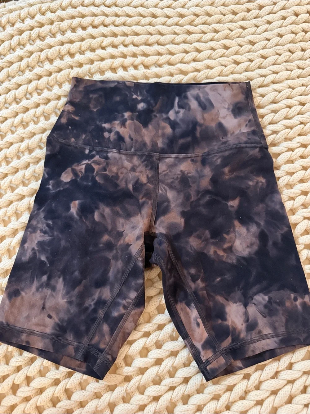 Lululemon women’s multi biker short